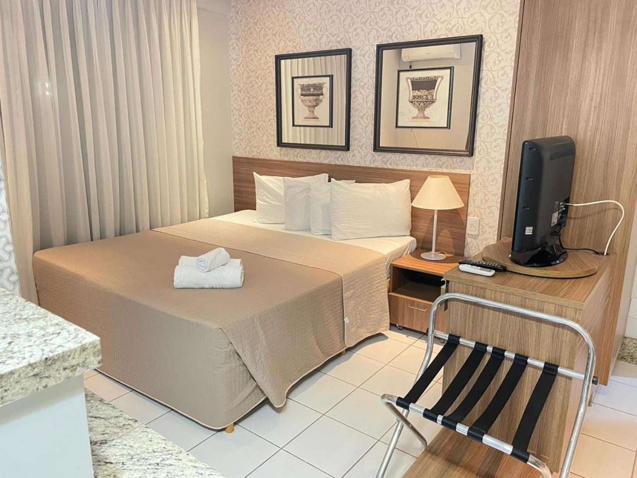 Sun Square Suites Hotel By Lual กัวยาเนีย ภายนอก รูปภาพ