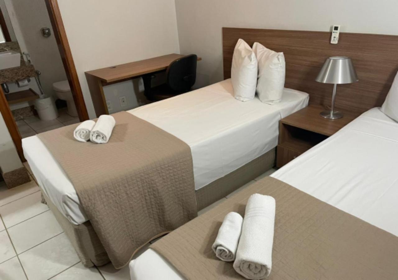 Sun Square Suites Hotel By Lual กัวยาเนีย ภายนอก รูปภาพ