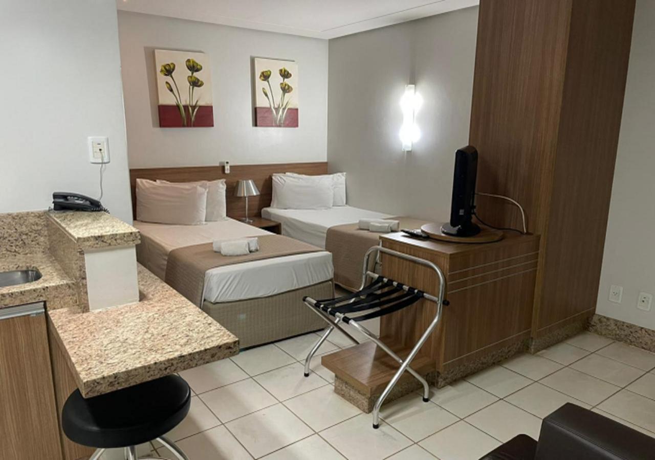 Sun Square Suites Hotel By Lual กัวยาเนีย ภายนอก รูปภาพ